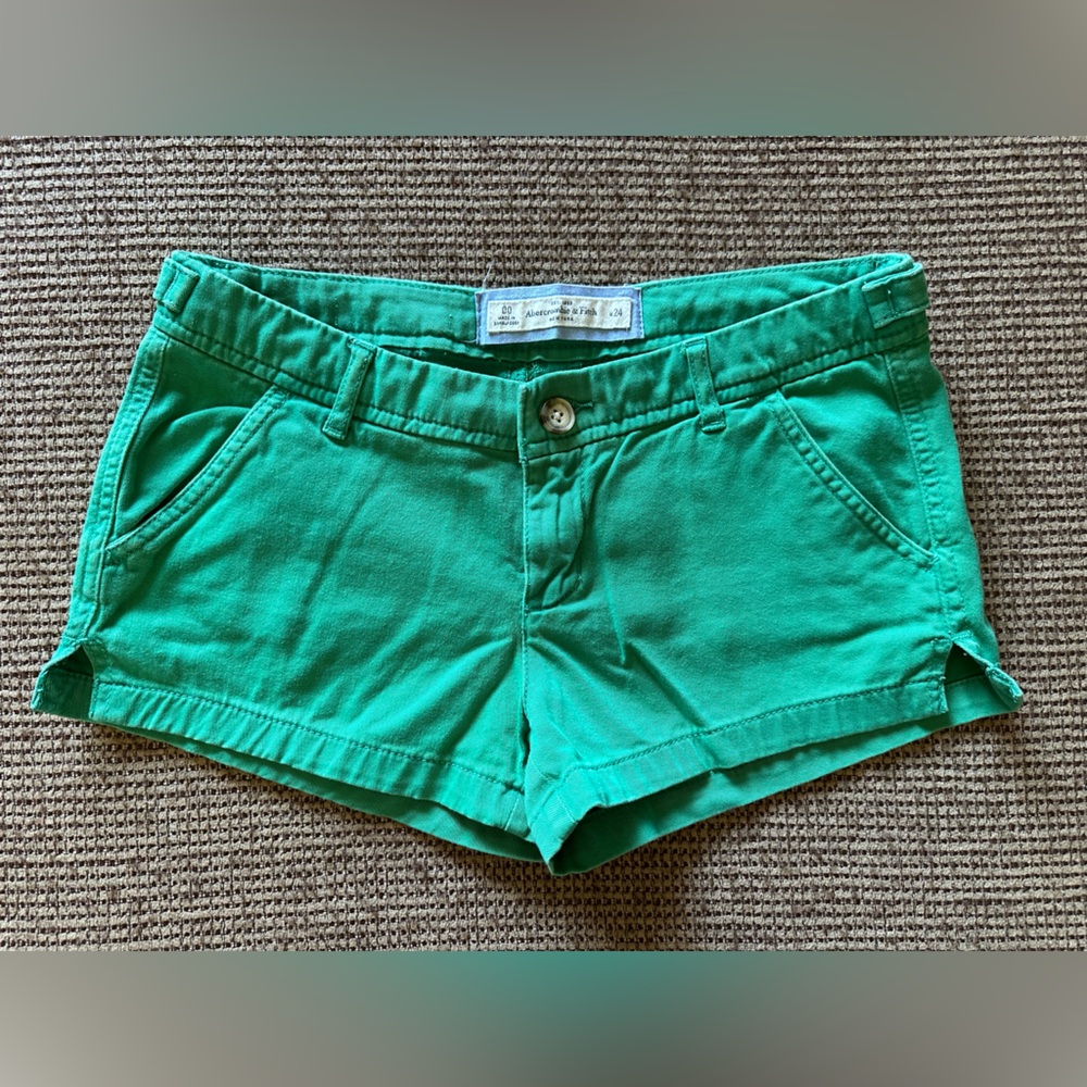 Abercrombie & Fitch Green Cotton Mini Shorts Women size00 w24